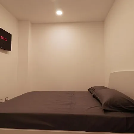 Apartment Hosting Studio - 1 Sondrio